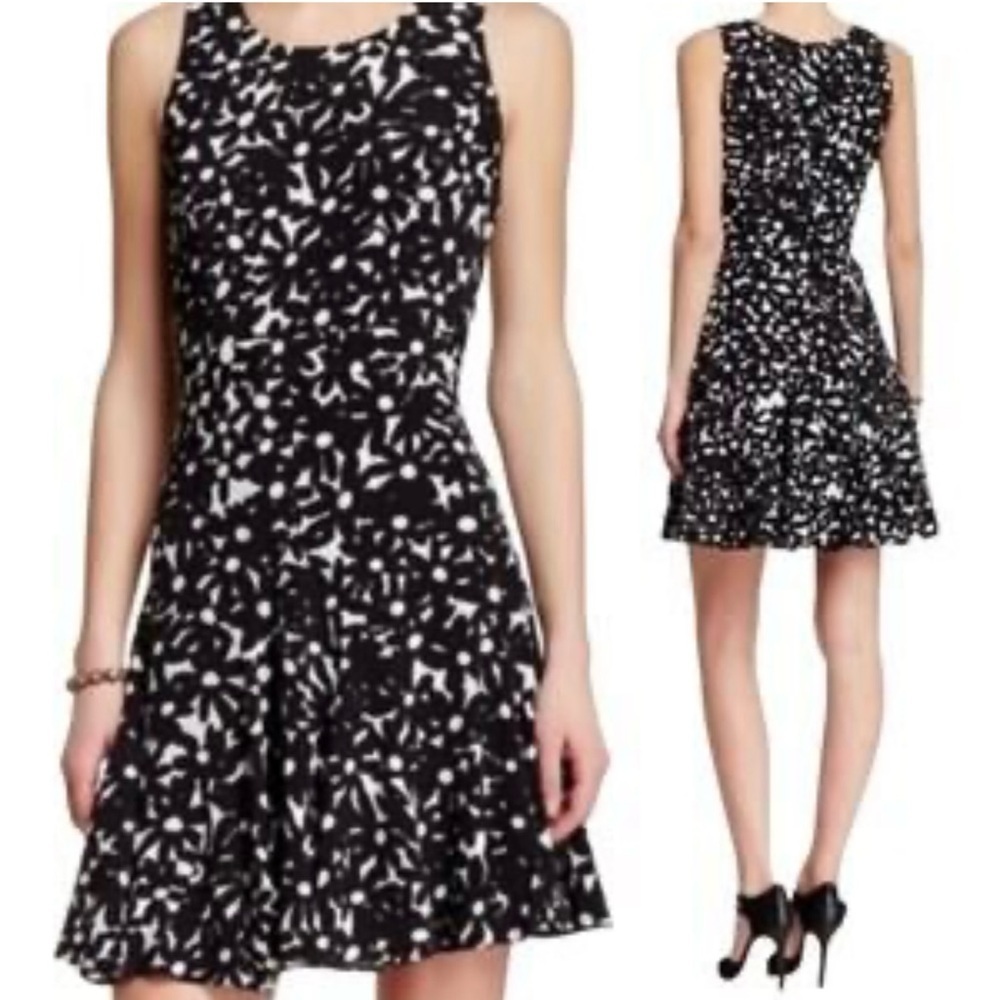 Diane Von Furstenberg Black And White Dress Daisy Clara Dress Size 2